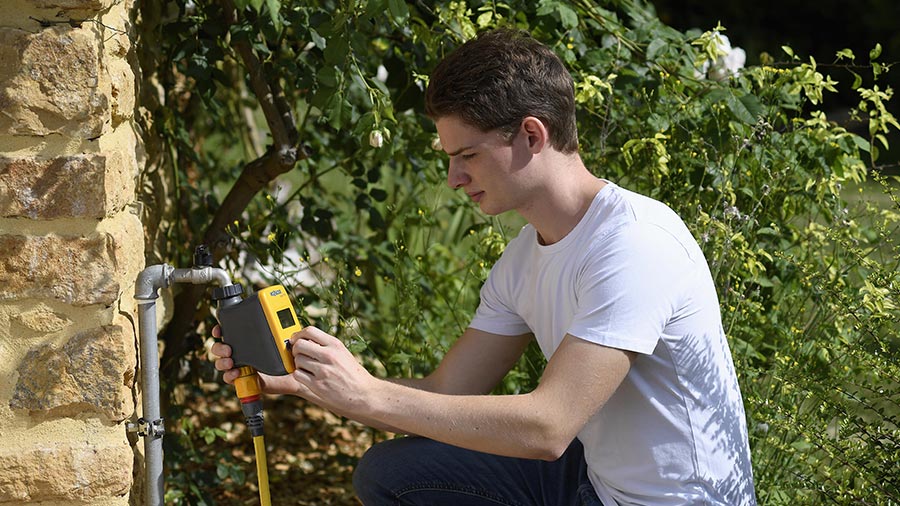 programmateur d'arrosage select plus 2224 1240 hozelock programmateur d'arrosage select plus 2224 1240 hozelock